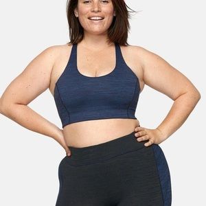 Outdoor voices doing things bra